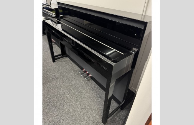 Yamaha CLP585 Polished Ebony Digital Piano, Used - Complete Package (SN:BCWL01025) - Image 7